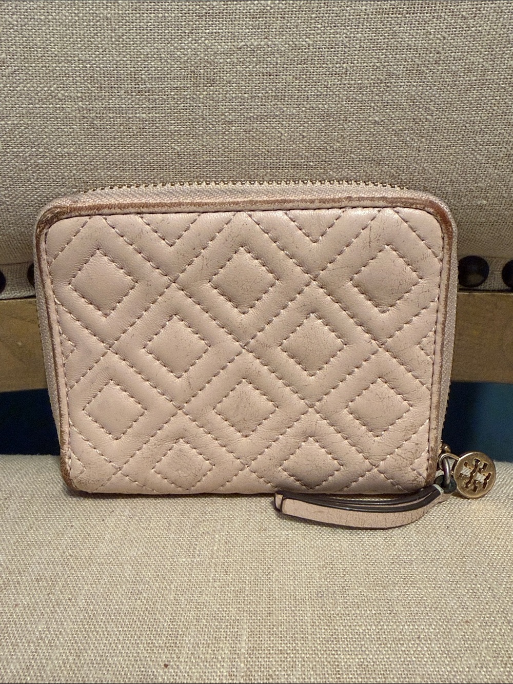 Tory Burch Quilted Leather Zip Around Wallet in Light Pink WELL LOVED